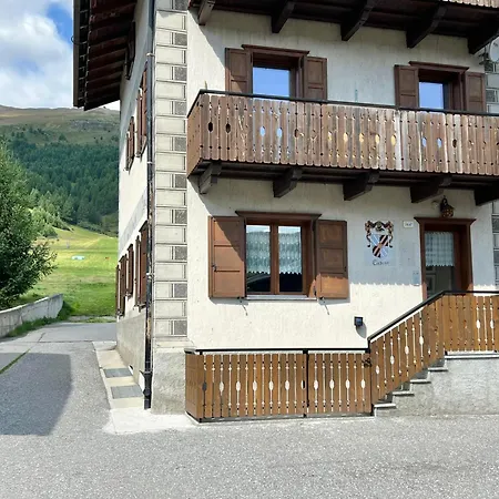 Cusini Saroch Apartamento *