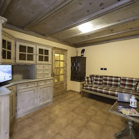 Apartman Cusini Saroch