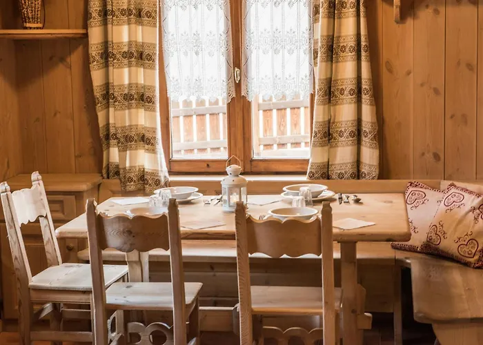 Cusini Saroch Apartman